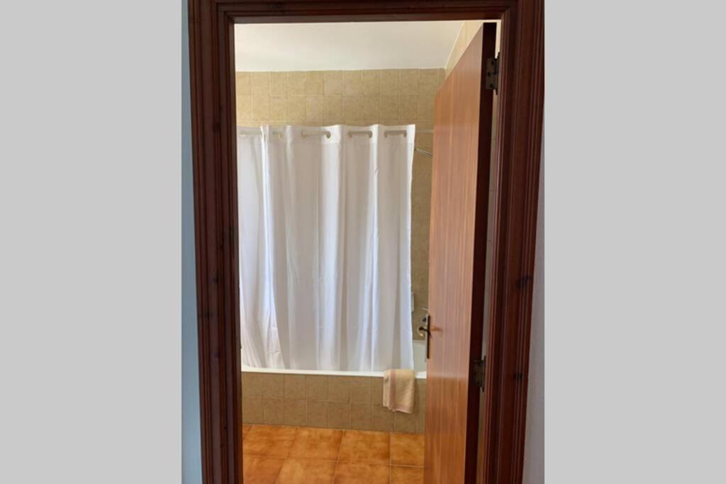 Apartamento En Playa Santo Tomas 1-5 Es Migjorn Gran Exterior photo